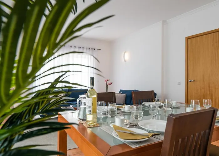 Апартаменты Two Bedroom Mos Lagos *