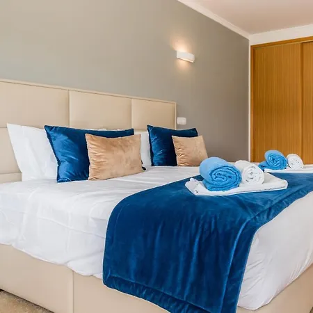 Two Bedroom Mos Lagos Apartment *
