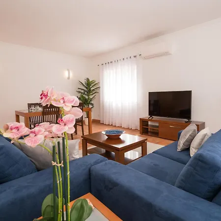 Two Bedroom Mos Lagos Apartment *