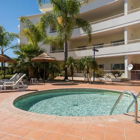 Apartmán Two Bedroom Mos Lagos