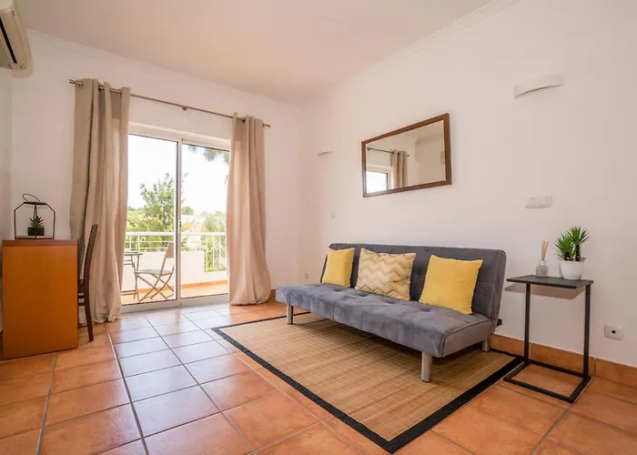 アパート Two Bedroom Mos Lagos